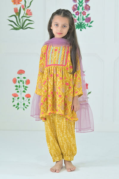 Green floral printed kurta set
