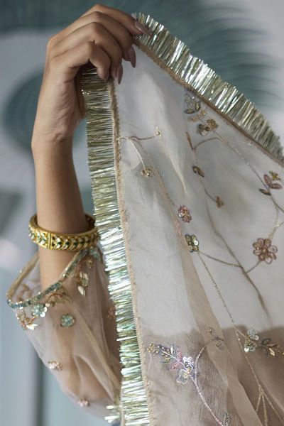 Green kundan jadau bangles