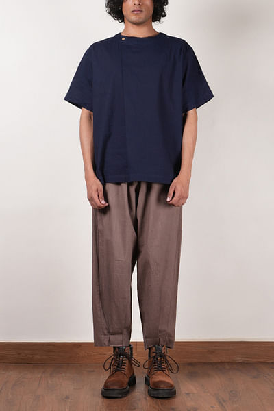 Green overlap t-shirt and pants