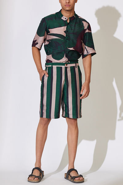 Green stripe print shorts