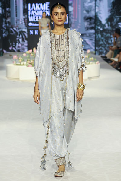 Grey embroidered tasselled kaftan set