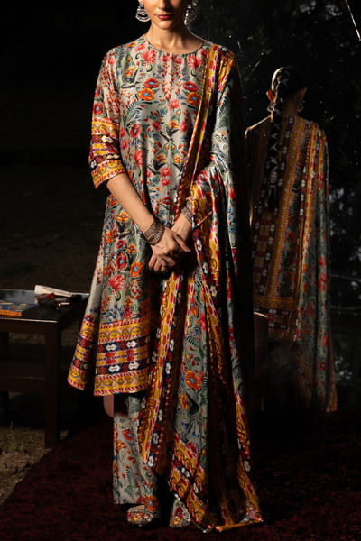 Grey floral printed kurta set