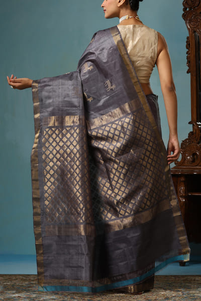 Dusala Grey handwoven sari set DUSJAN25D14053