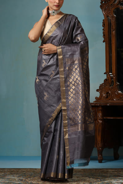 Dusala Grey handwoven sari set DUSJAN25D14053