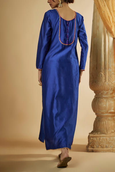 The Aarya Ink blue floral embroidered kurta set ARYNOV24D208