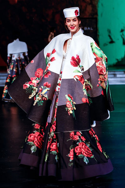 Ivory and black floral printed cape set