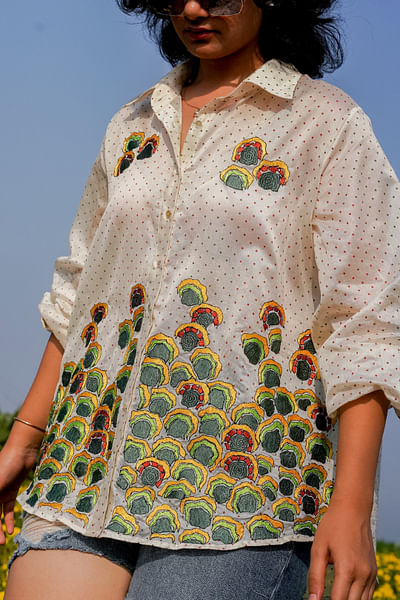 Ivory artsy embroidered printed shirt