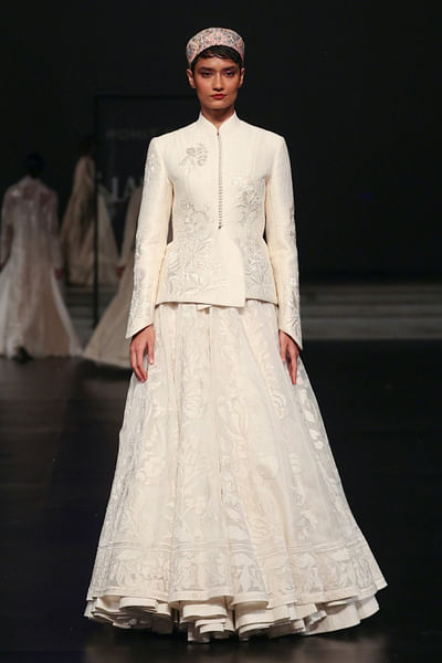 Ivory embroidered jacket set