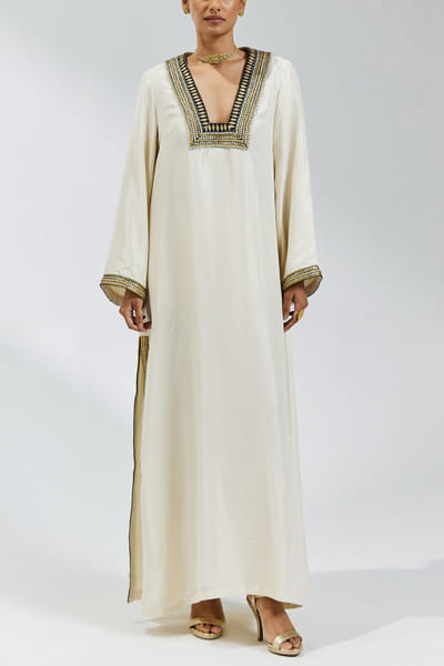 Ivory embroidered kurta