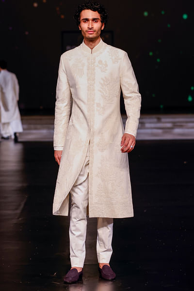 Ivory embroidered sherwani