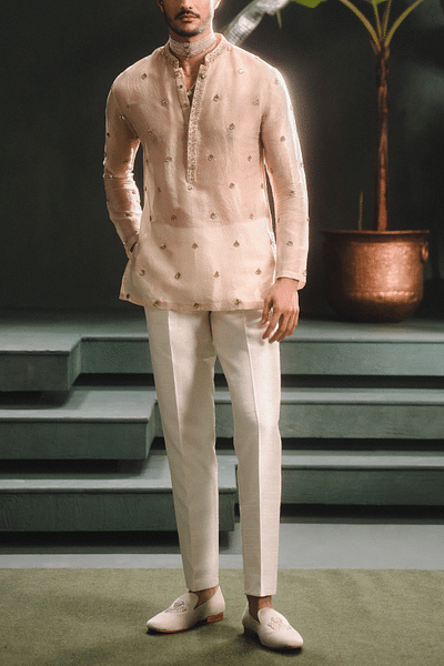Ivory embroidered short kurta
