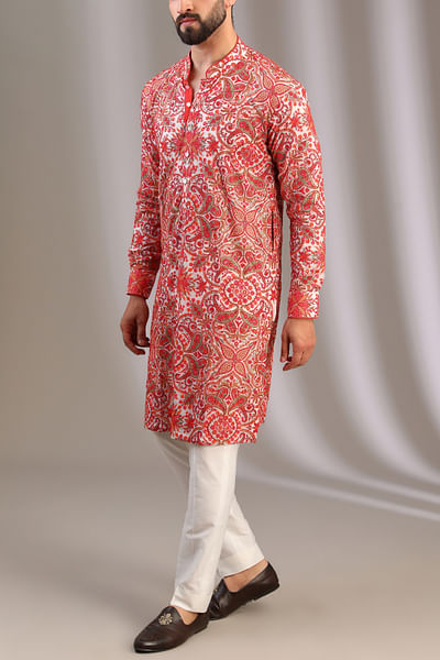 Ivory floral and paisley embroidery kurta set