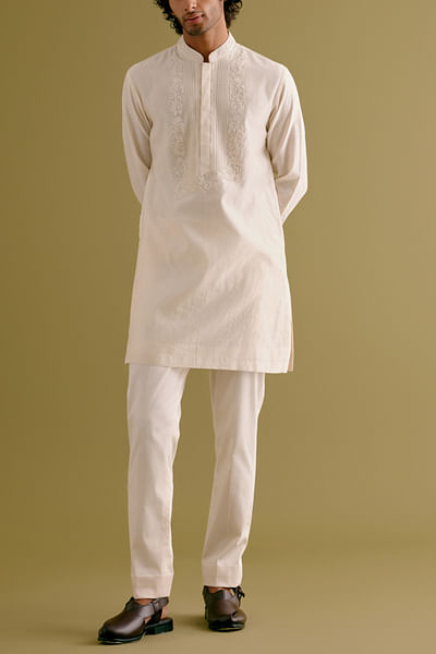 Ivory floral dori embroidered kurta set