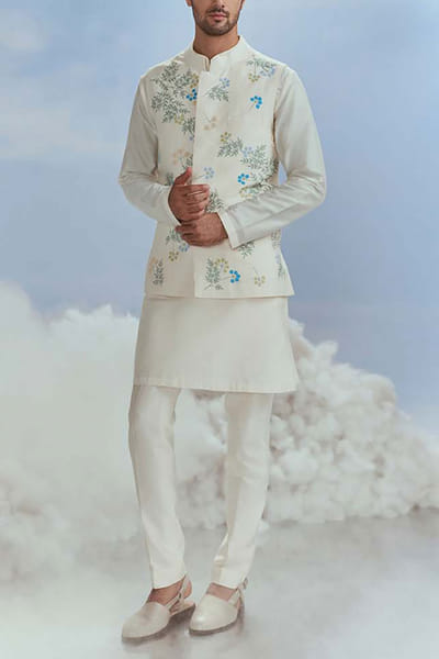 Nachiket Barve Ivory floral embroidery bandi and kurta set NABFEB23D112