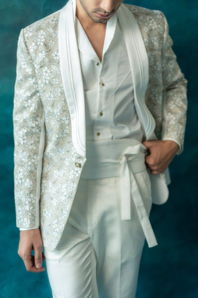 Ivory floral embroidery tuxedo set