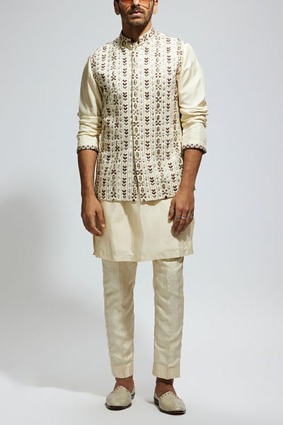 Ivory geometric embellished bandi set