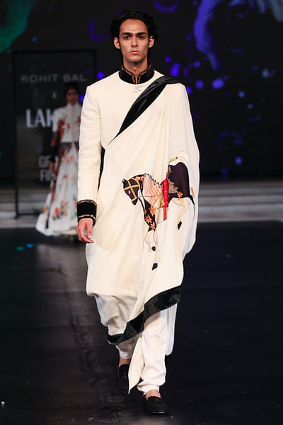 Ivory horse printed stole and sherwani
