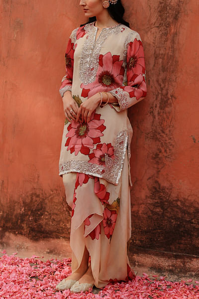 Ivory kalamkari hand painted kurta skirt set