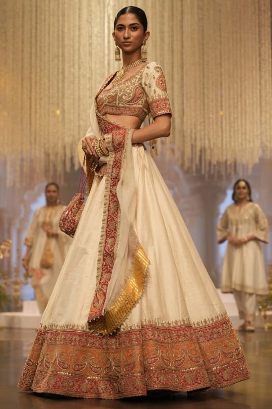 Latest Indian Designer Lehengas for Women Online Aashni Co