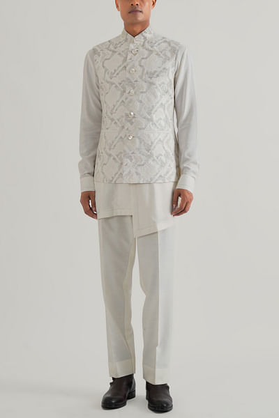 Ivory linear and criss cross jacket