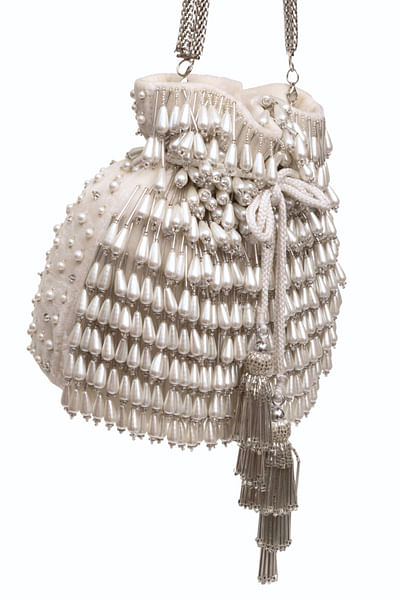 Ivory pearl tasselled potli bag