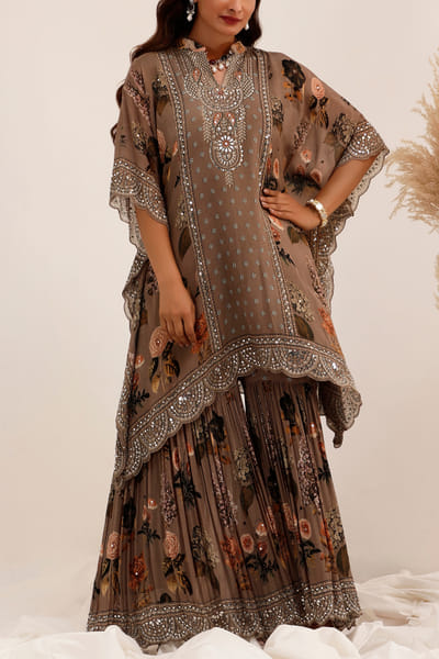Judge gray floral printed kaftan set