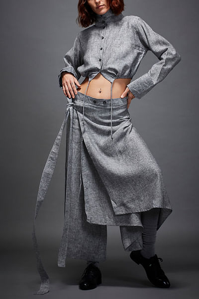 Light grey crop shirt
