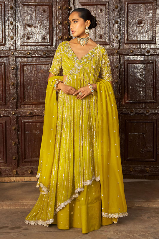 Nidhika Shekhar