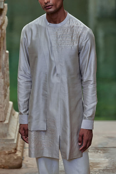 London fog zari embroidered kurta set