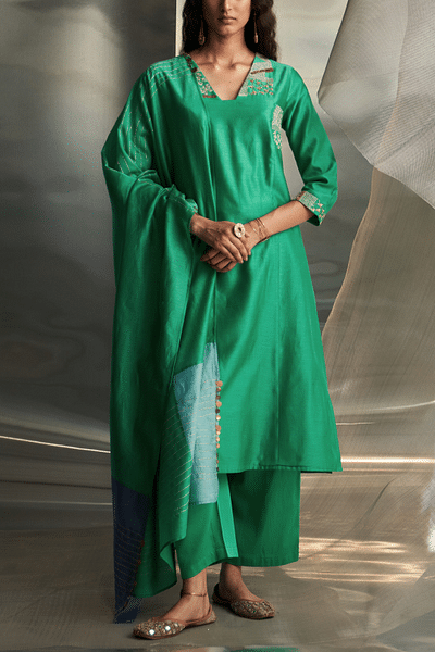 Lush green embroidered chanderi kurta set