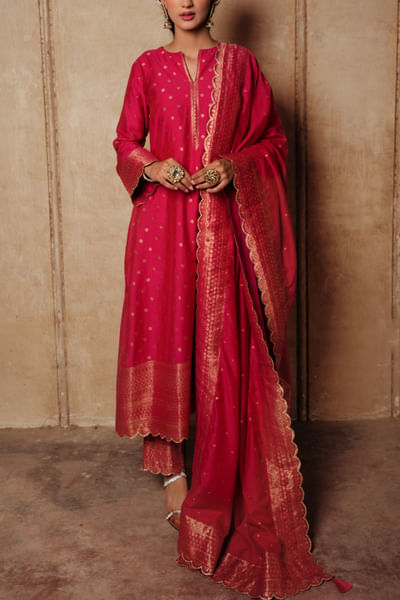 Magenta floral woven kurta set