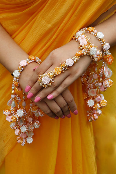 Mango and white floral pearl bead haath phool