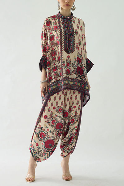 Maroon artisanal printed dhoti pants