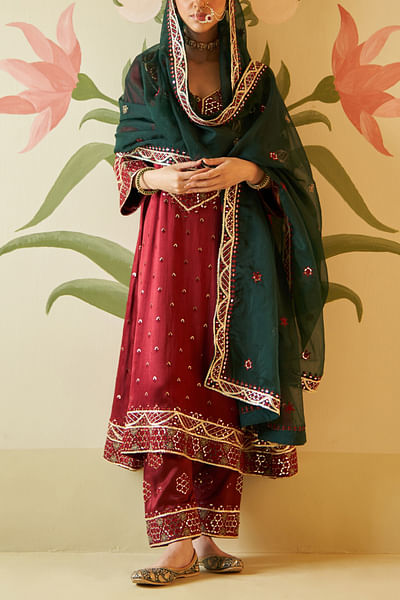 Maroon zari embroidery choga set