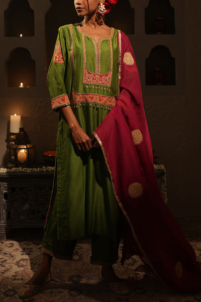 Mehendi green embroidered tasselled kurta set