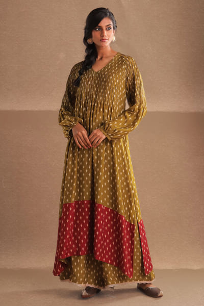 Moss green printed pintuck kurta set