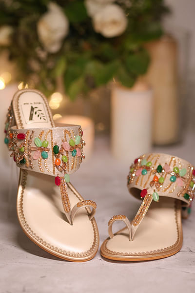 Multicolour embellished kolhapuri block heels