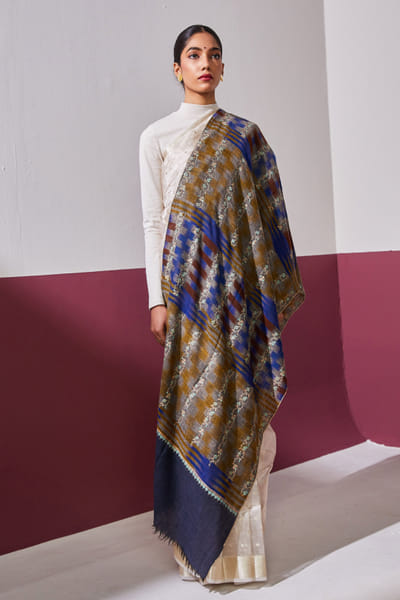 Multicolour embroidered stole