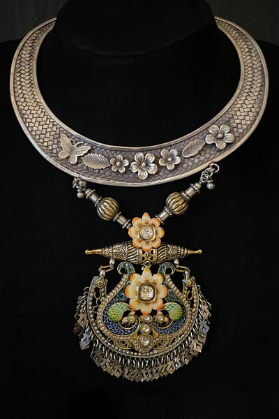 Multicolour floral meenakari kundan hasli necklace