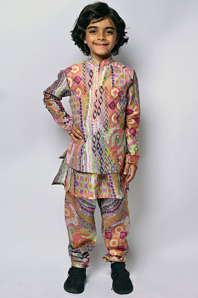 Multicolour ikat printed bandi kurta set