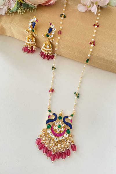 Namasya Multicolour kundan and pearl necklace set NAMAUG24D212