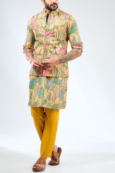 Multicolour leaf printed bundi kurta set