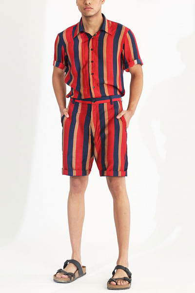 Multicolour stripe print shorts