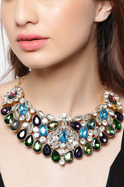 Multicolur crystal embellished necklace