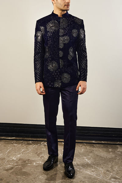 Navy blue embroidered velvet jodhpuri set
