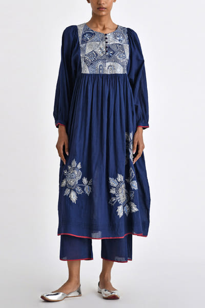 Navy floral embroidery dress