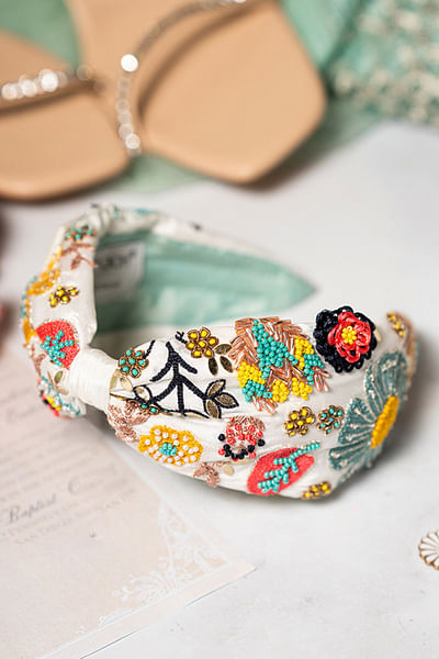 Off-white floral embroidered headband