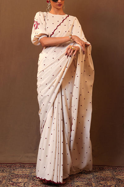 Off-white heart embroidered sari