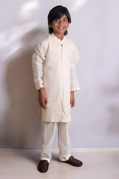 Off-white mukaish work kurta set