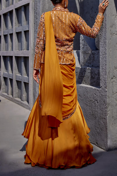 Miku Kumar Orange pre-draped sari set MKUJAN24D209